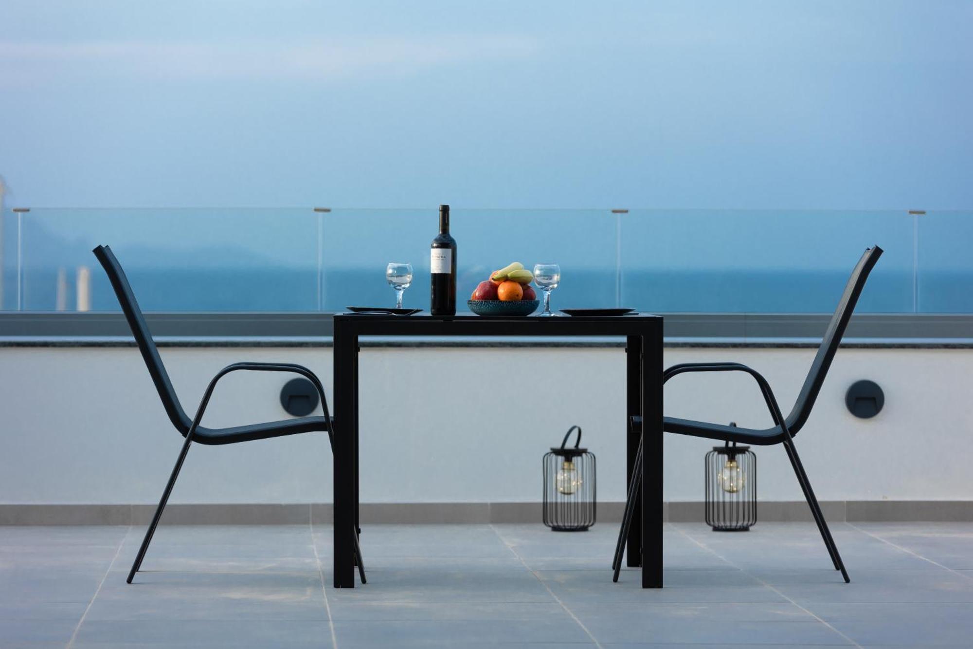 Onar Seaside Experience *